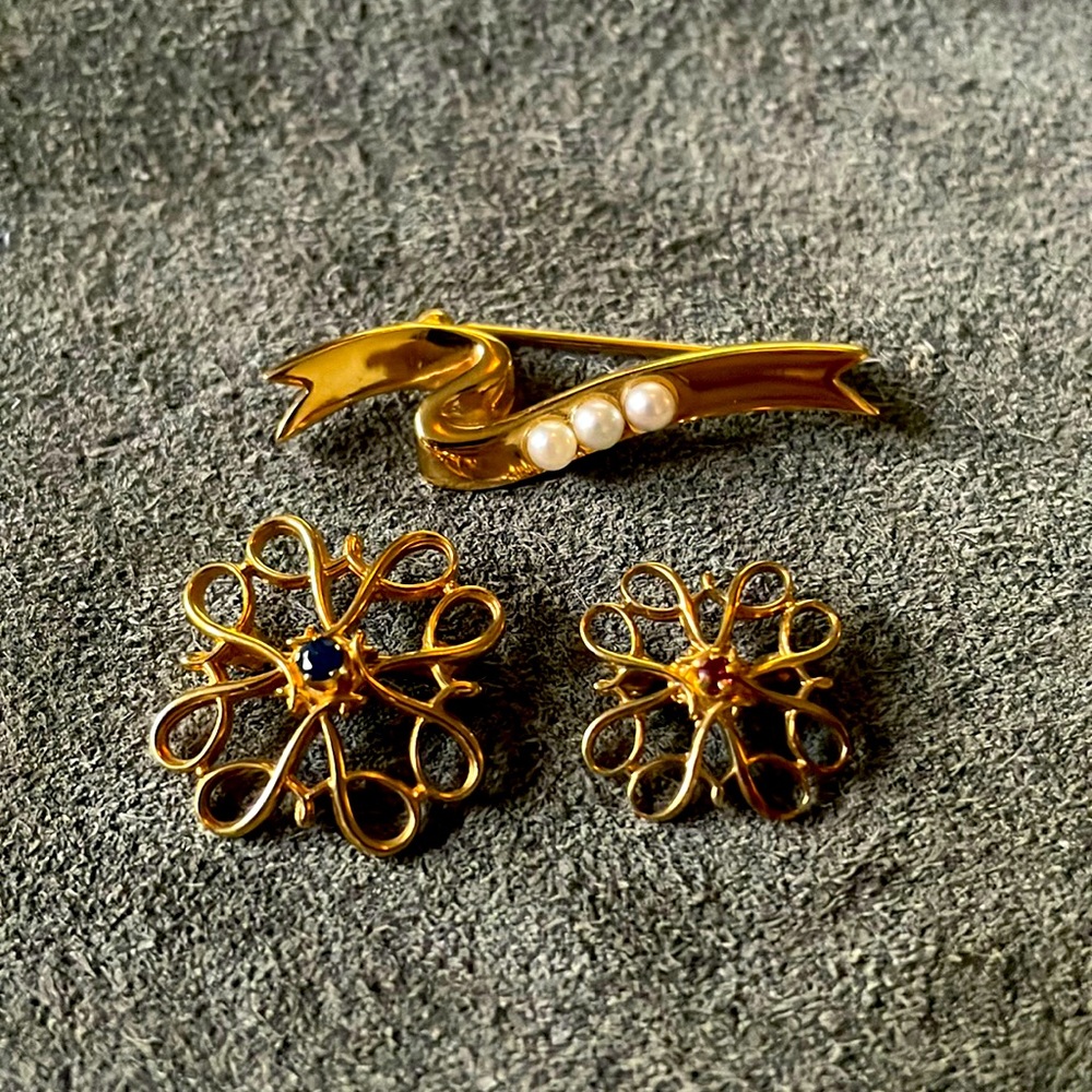 Avon Brooch Bundle - image 1